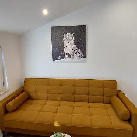Katarina's Brand New For 2 Apartman