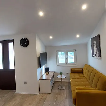 Katarina's Brand New For 2 Apartman